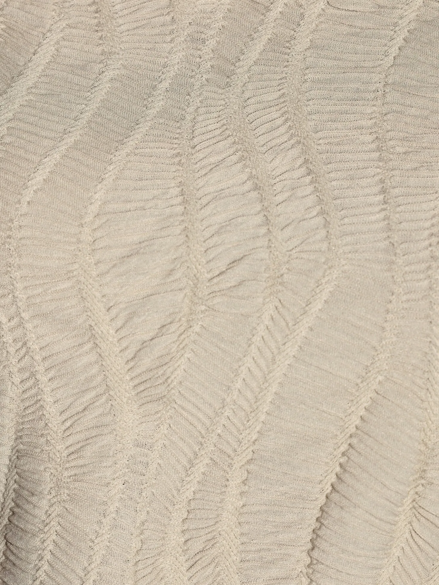 Rundhalsshirt mit Jacquard-Struktur