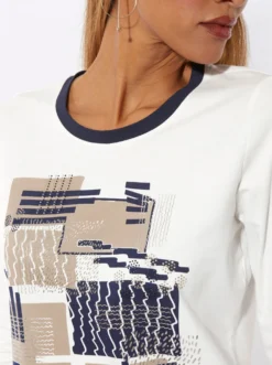 Rundhalsshirt mit platziertem Druck