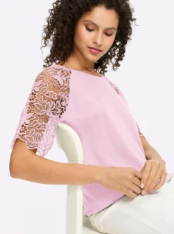 Rundhalsshirt mit Spitze