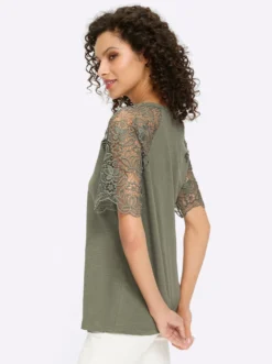 Rundhalsshirt mit Spitze