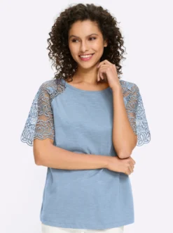 Rundhalsshirt mit Spitze