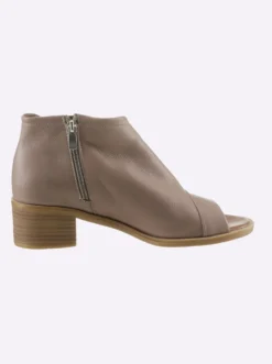 Sandalette