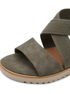 Sandalette mit profilierter Sohle