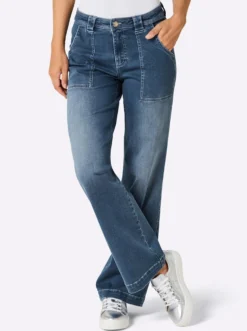 Schlagjeans mit leichter Waschung