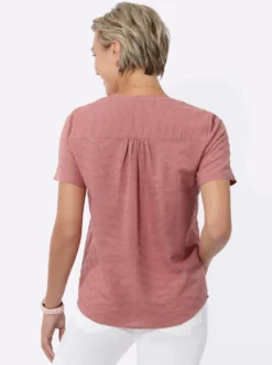 Schlupf-Bluse mit Schulterpasse, vorne und hinten.