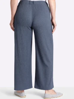 Schlupfhose in weiter Form