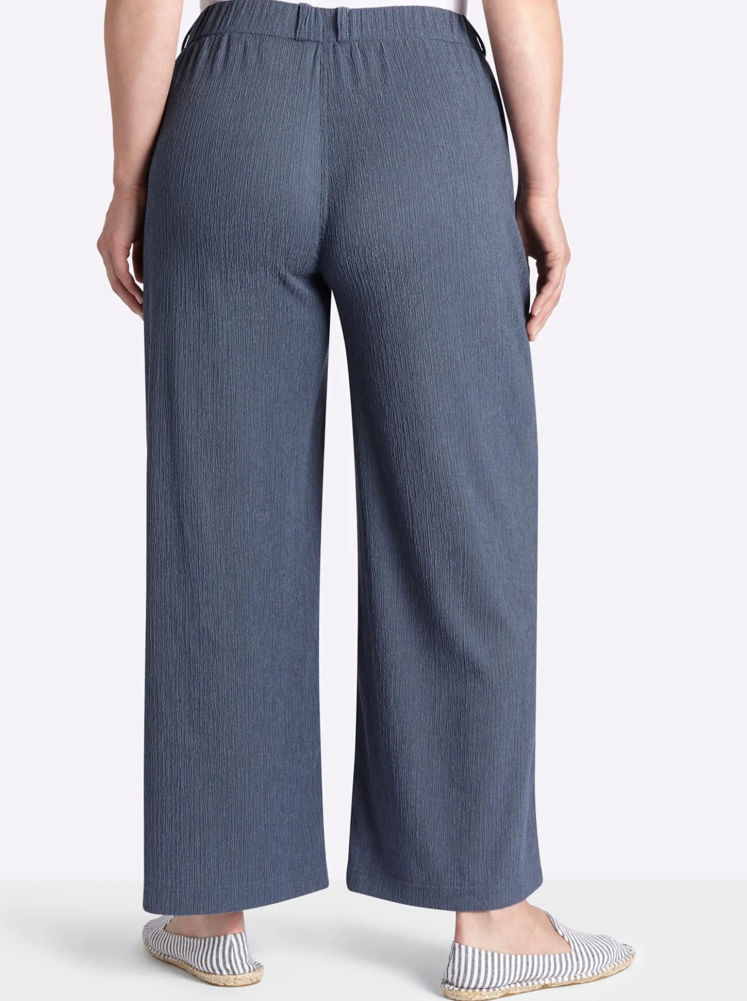 Schlupfhose in weiter Form