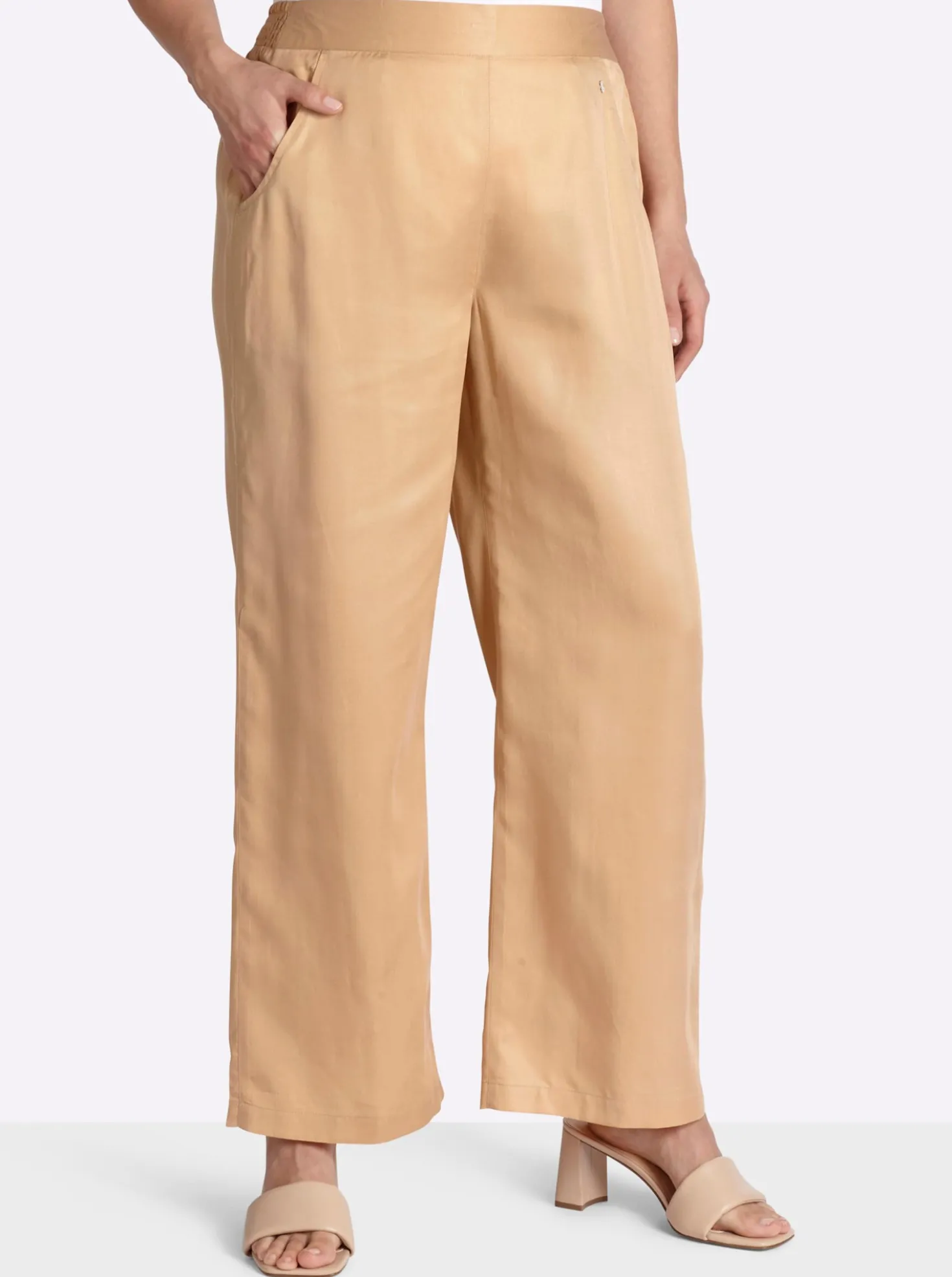 Schlupfhose mit Smokbund hinten