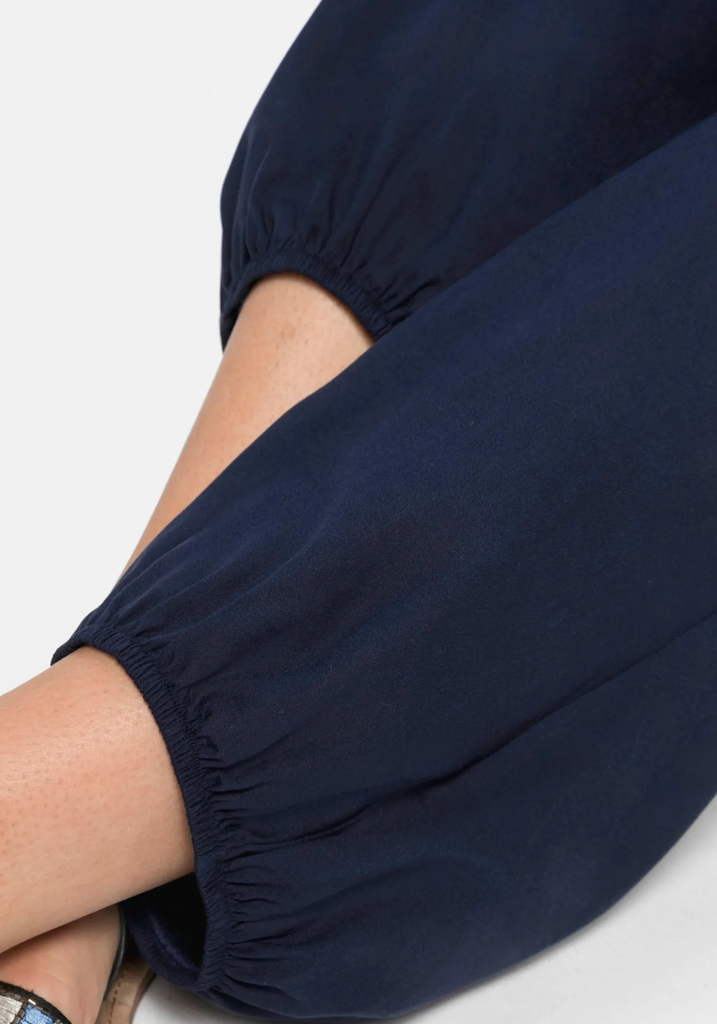 Schlupfhose mit Smokbund, weite Form
