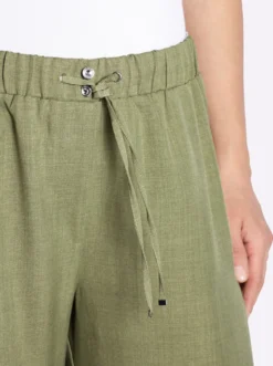 Schlupfhose mit weitem Bein