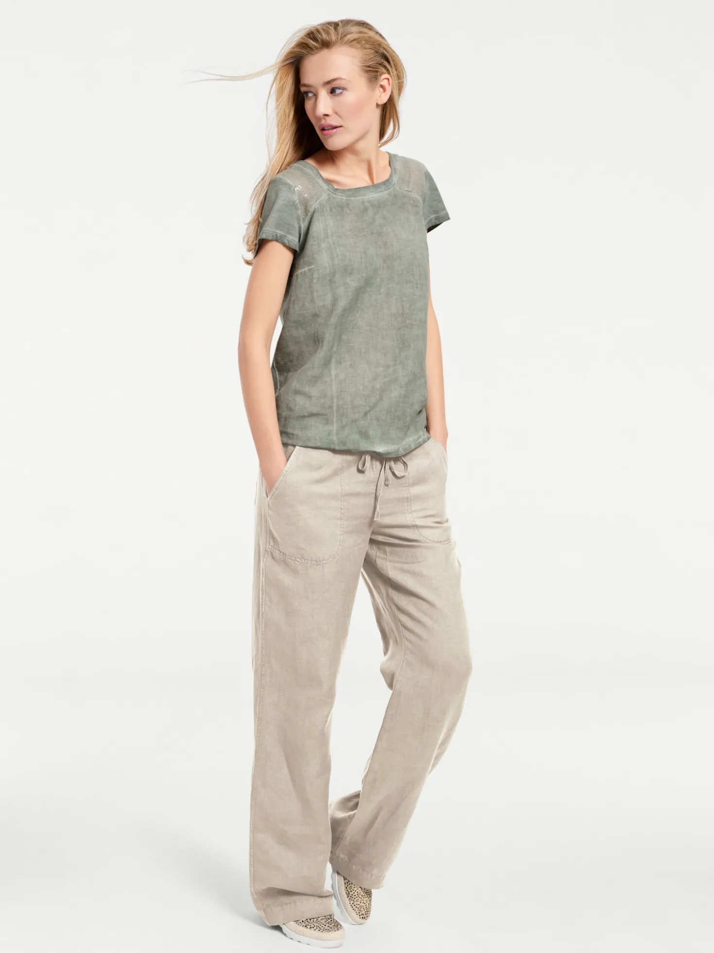 Schlupfhose mit weitem Bein