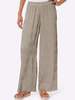 Schlupfhose mit weiten Beinen