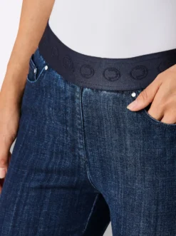 Schlupfjeans im Materialmix mit Baumwolle und Lyocell