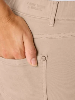 Schlupfjeans in Superstretch-Qualität