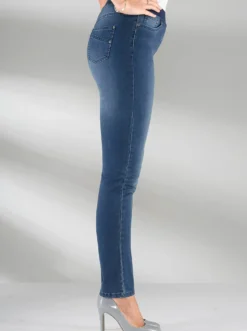 Schlupfjeans mit geripptem Strick-Dehnbund