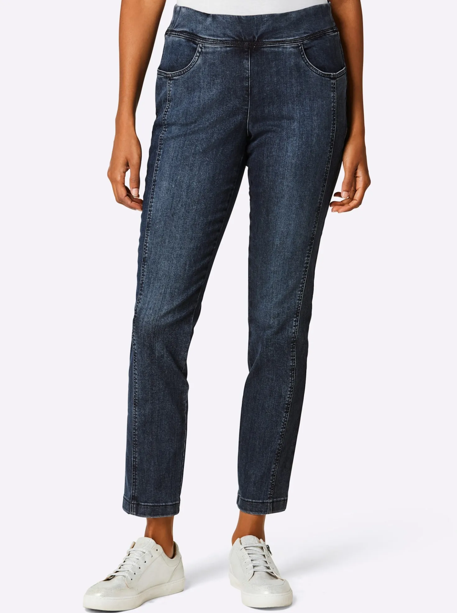 Schlupfjeans mit Längsnähten
