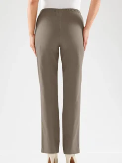 Schlupfjeans mit Rundum-Dehnbund
