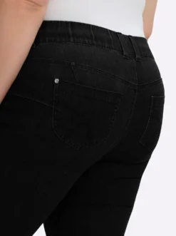 Schlupfjeans mit schmalem Bein