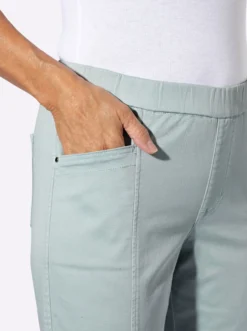 Schlupfjeans mit Stretch-Anteil
