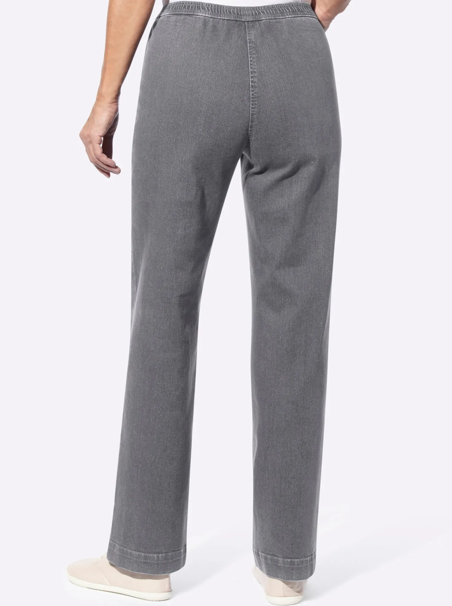 Schlupfjeans mit weitem Bein