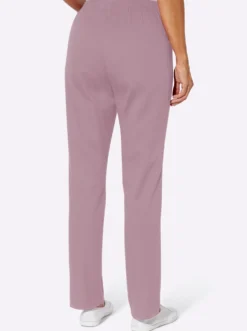 Schlupfjeans mit weitem Bein