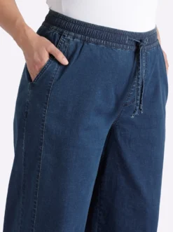 Schlupfjeans mit weitem Bein und Bindeband