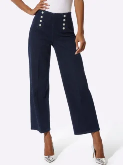 Schlupfjeans mit weiten Beinen