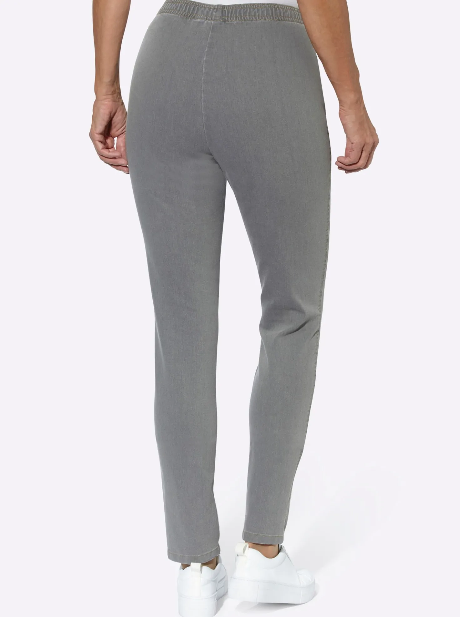 Schlupfjeans schmal geschnitten