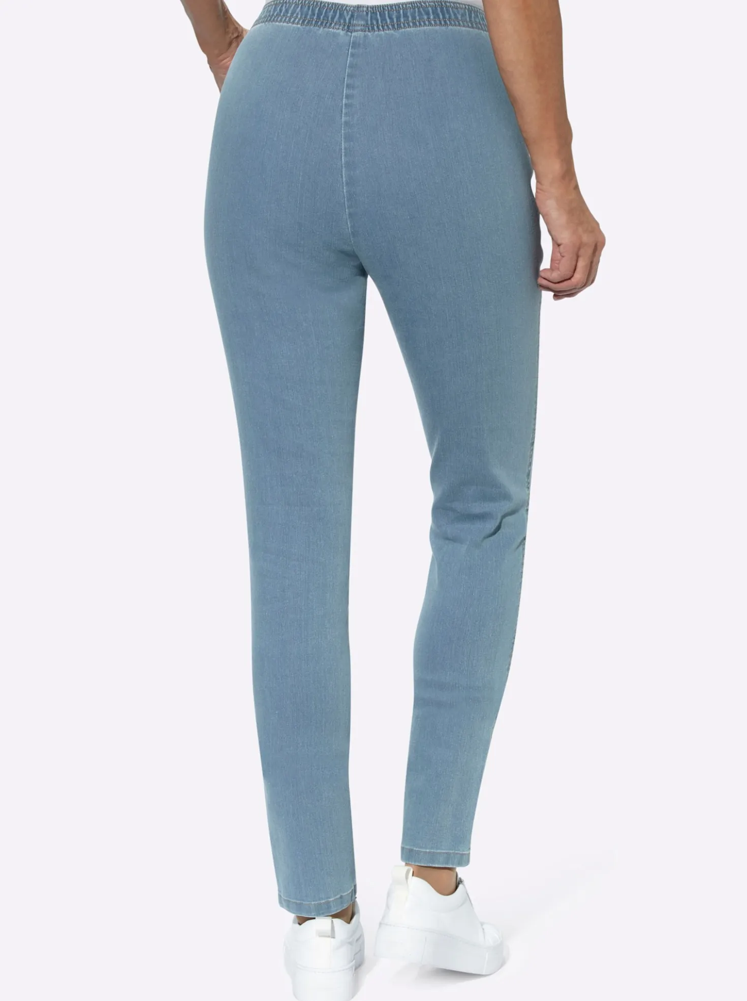 Schlupfjeans schmal geschnitten