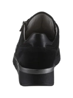 Schnürschuh