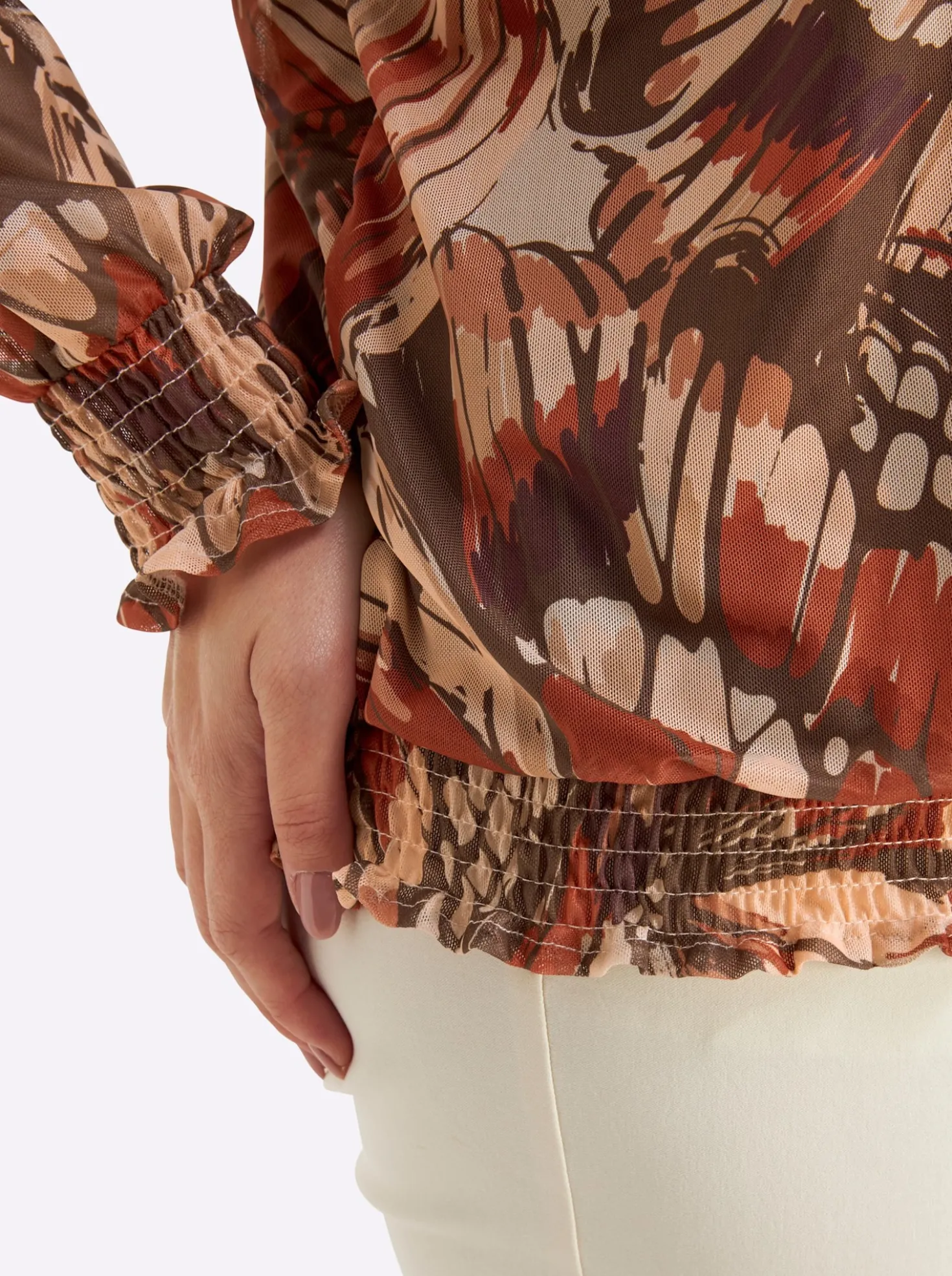 Shirt aus Mesh, mit Schmetterlingsprint