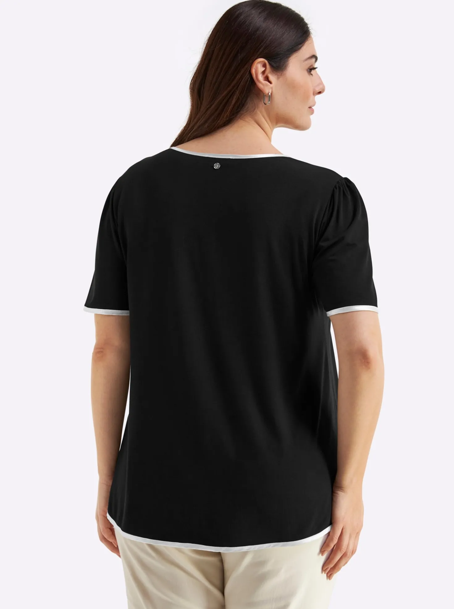 Shirt in leicht ausgestellter Form