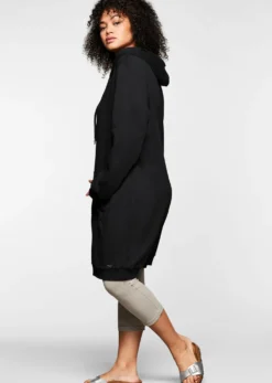 Shirtkleid mit Kapuze und Kängurutasche