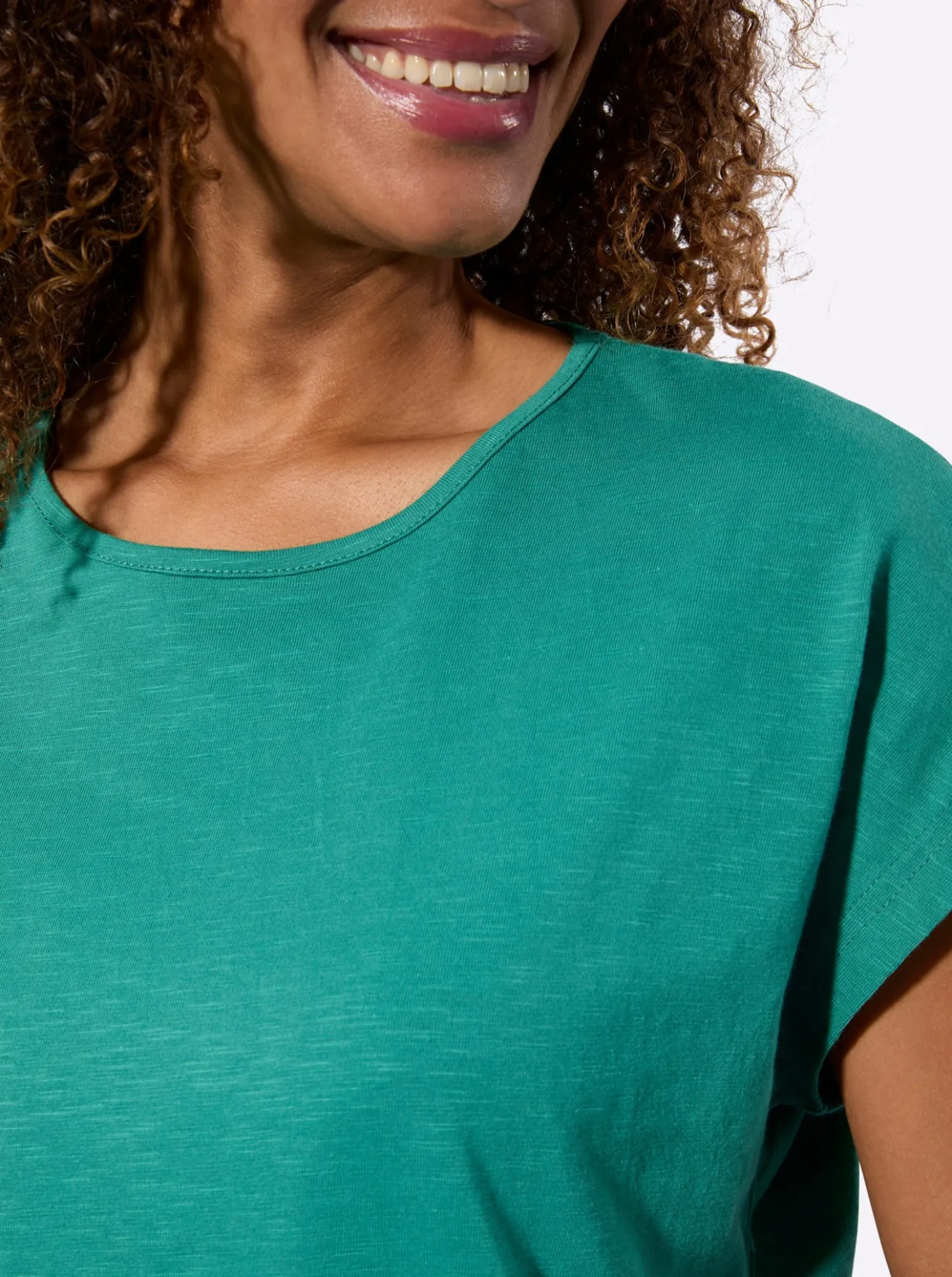 Shirt mit überschnittenen Schultern