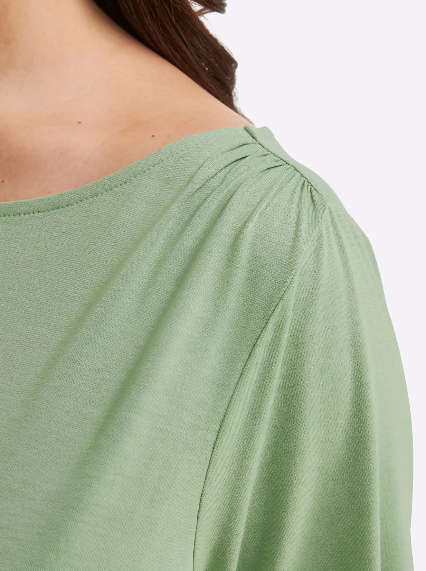 Shirt mit Drapierungen in der Taille