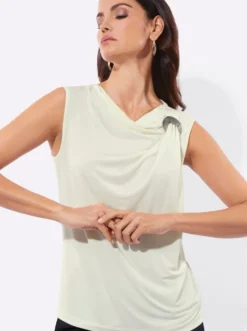 Shirttop mit Schmuckspange