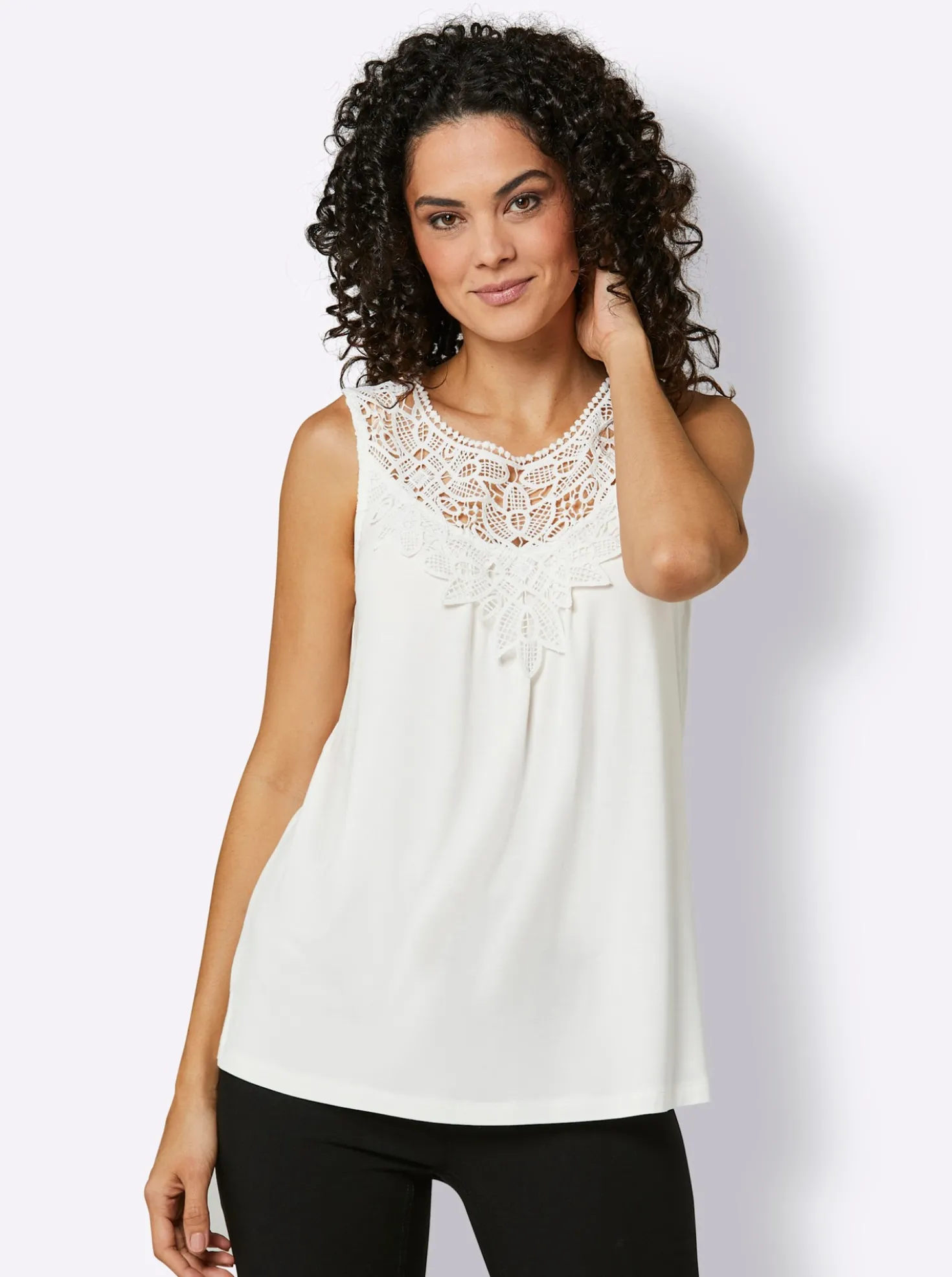 Shirttop mit Spitzeneinsatz