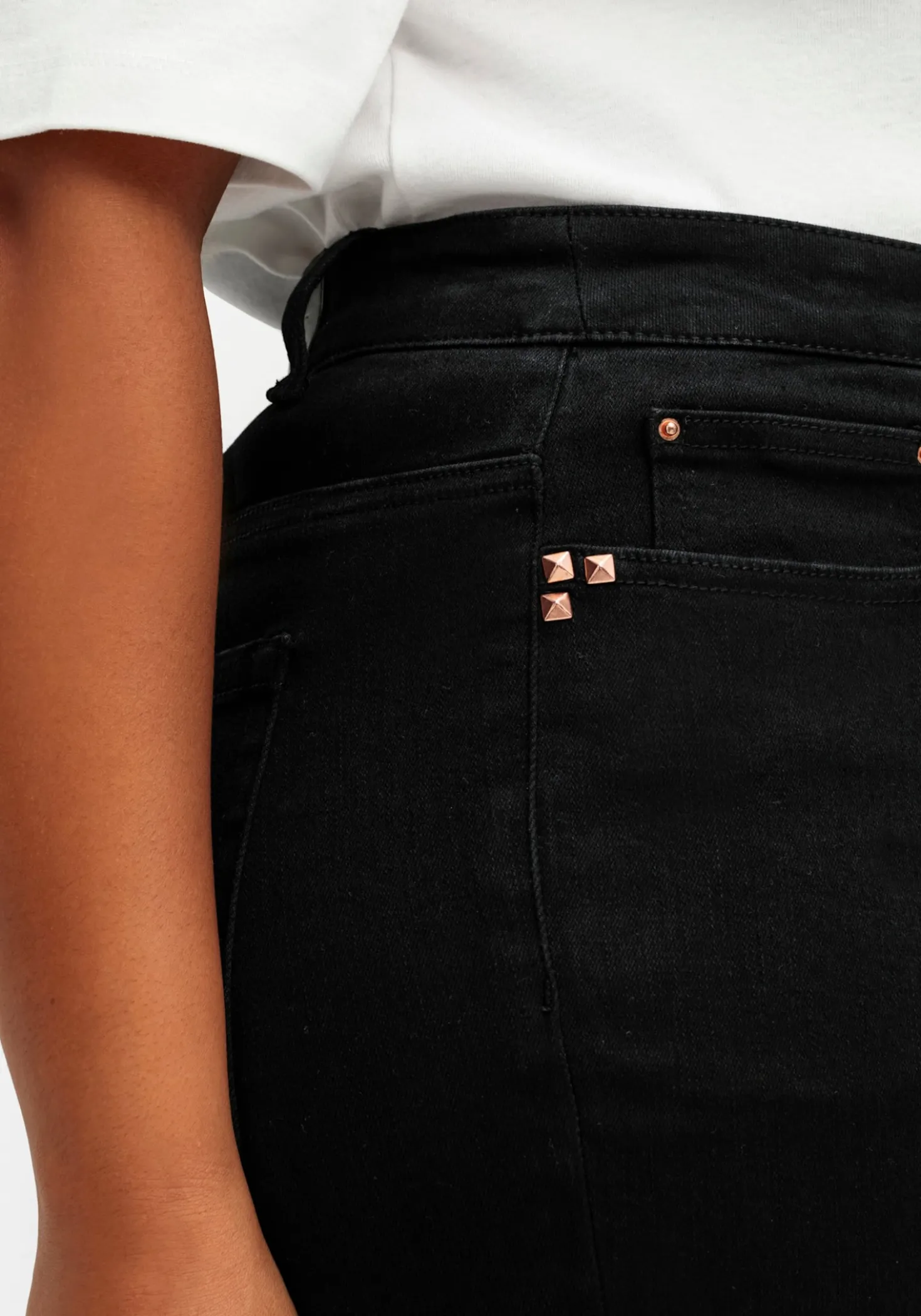 Skinny Jeans mit Bodyforming-Effekt