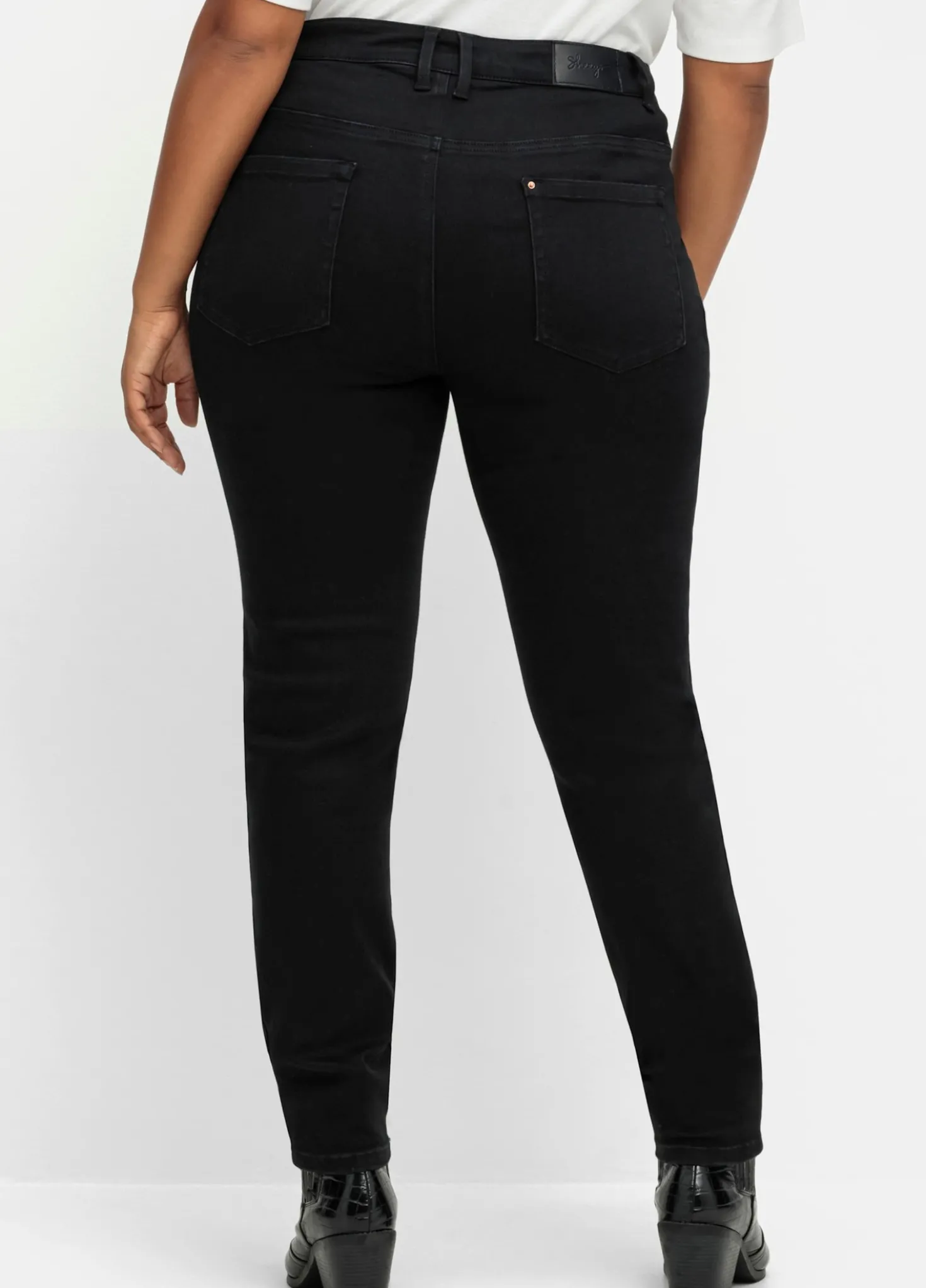Skinny Jeans mit Bodyforming-Effekt