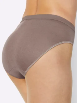 Slip mit elastischen Abschlüssen
