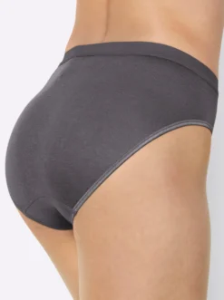 Slip mit elastischen Abschlüssen