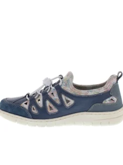 Slipper im Materialmix