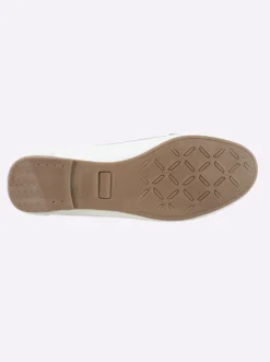 Slipper in Mokassin-Machart