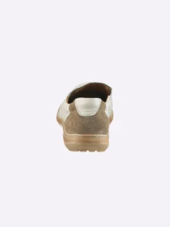 Slipper mit Perforation