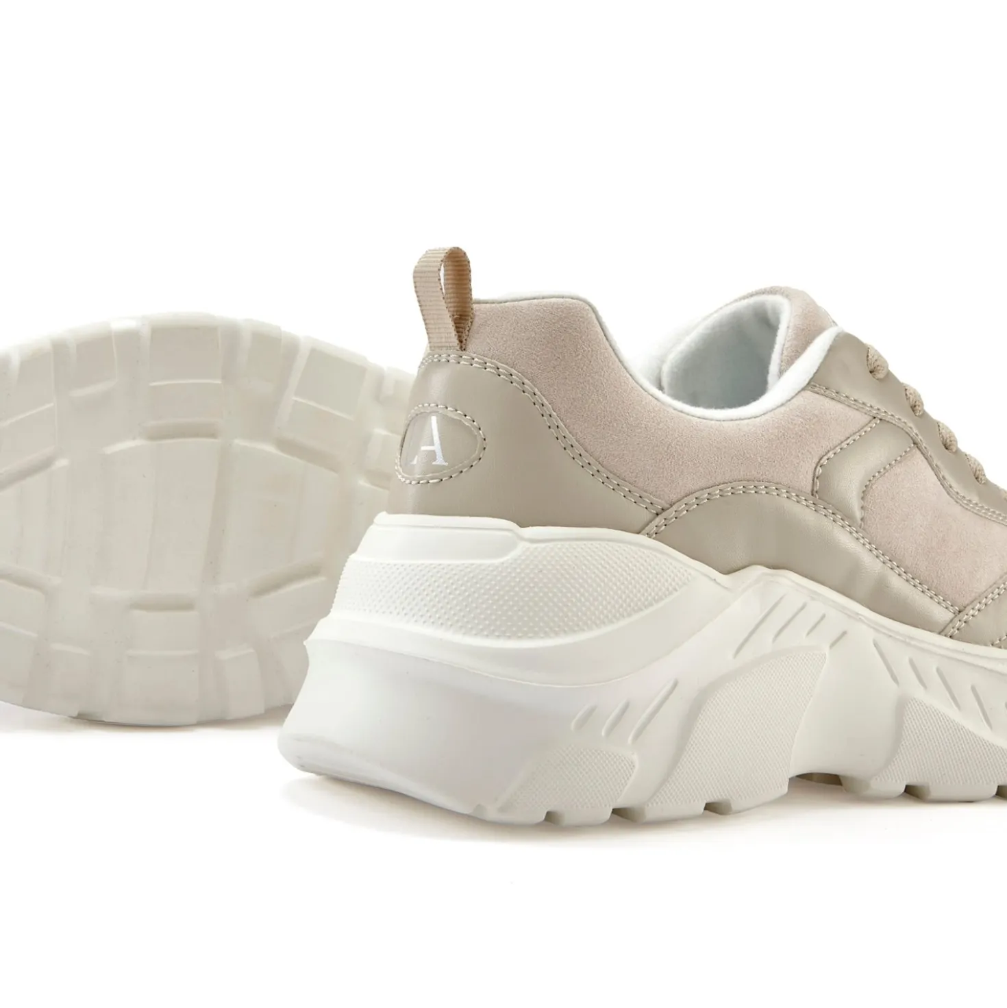 Sneaker