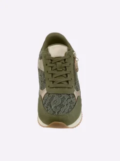 Sneaker