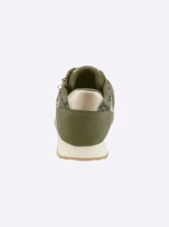 Sneaker