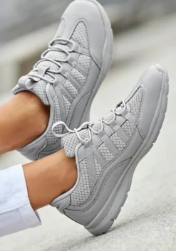 Sneaker