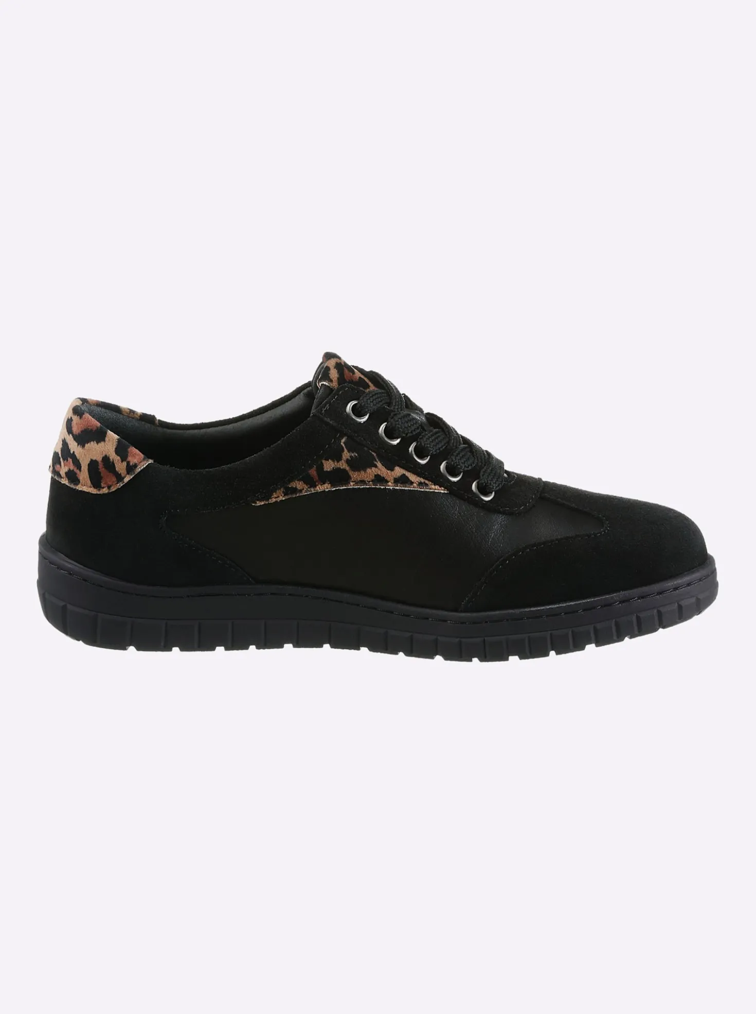 Sneaker mit Details im Leo-Dessin