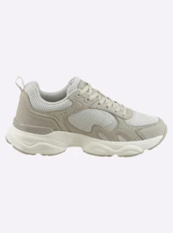 Sneaker mit Mesh